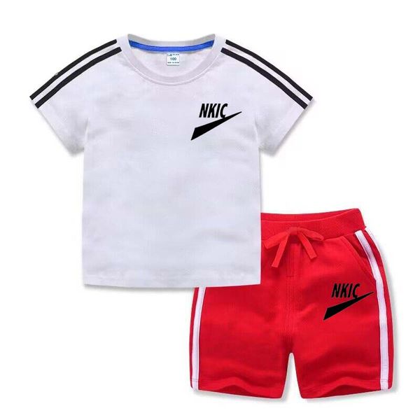 Sommerneues Marken-Bedruckungskleidungsset für Kinder. Kurzarm-Top-Shorts, geeignet für Babys, Kleinkindkleidung, geeignet für Kinder im Alter von 1–11 Jahren
