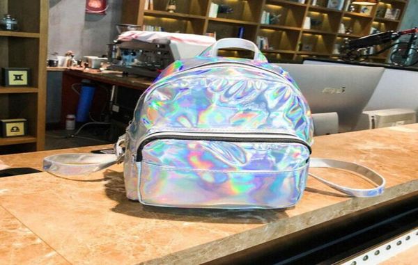 Sacos ao ar livre 2021 est mulheres laser holográfica mochila menina estudante saco de escola holograma viagem mochila senhora couro estilo coreano 5801894