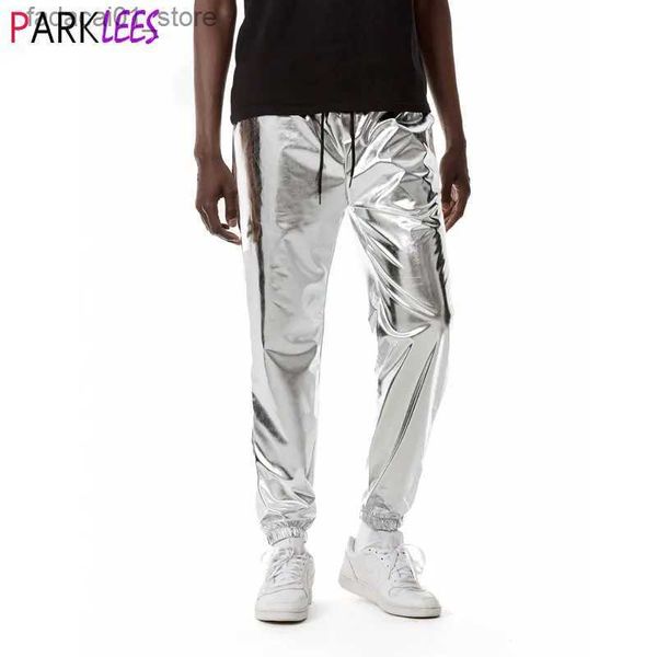 Calças masculinas Mens Brilhante Prata Metal Jogging Calças Hip Hop Aparência Molhada Calças Mens Club Party Ball Street Roupas Pantalones Hombre Q240305