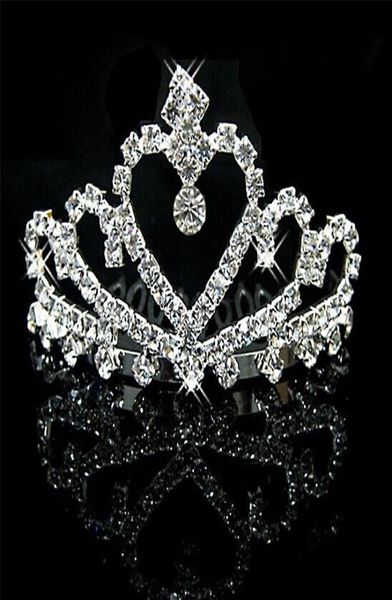 Brillanti cristalli d'argento Diademi da sposa Corone da sposa in rilievo Strass Testa Pezzi Fascia Accessori per capelli economici Spettacolo Tiara5652268