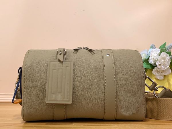 Borsa di alta qualità Borsa di design calda Borsa da viaggio di moda designer uomo donna 10A specchio Cerniera aperta e chiusa borsa a tracolla trapuntata di design rivestita