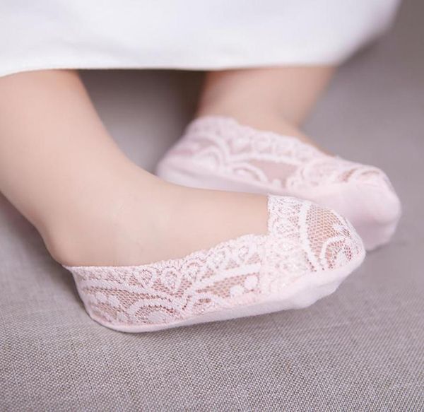 Baby çocuklar dantel çorap kızlar prenses ayak bileği çorap çocuklar pamuk çorap ayak kapağı silikon dip anti -slip bebek çorap 5 renk 1255283628
