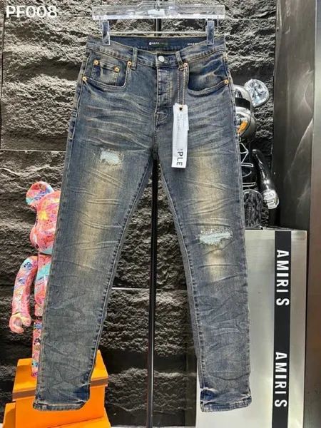 PF008 LILA Hochwertige Herrenjeans im Used-Look, Motorrad-Biker-Jeans, Rock Skinny Slim, zerrissene Lochstreifen, modische Jeanshose mit Schlangenstickerei