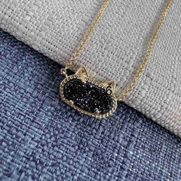 Halsketten mit Anhänger Kendrascotts Designerschmuck Kendras Scotts Halskette Elisa Mode Geometrisch Oval Kleine schwarze Katzenohren Cool Black Crystal Zahnhalsband Cha