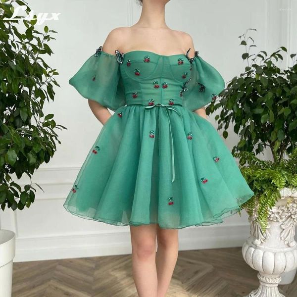 Бальные платья LSYX Выпускное платье длиной выше колена Pastrol А-силуэта на день рождения с открытыми плечами и короткими рукавами Вечернее платье с вишневыми аппликациями