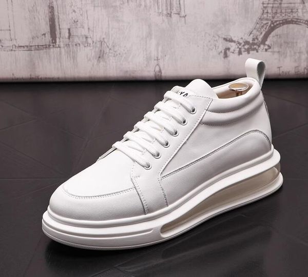 White Lightweight Classic Air Cushion Sneakers Designer Men Business Sport Dress Shoes de festa de casamento Fashion Lace Up Cas