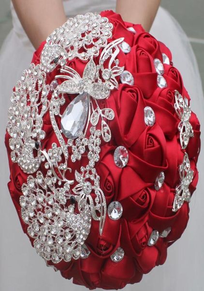 Nastro di seta rosso Bouquet da sposa da sposa Dolce 15 Bouquet di Quinceanera Perle di cristallo Strass Forniture di nozze Sposa Holding Bro8725850