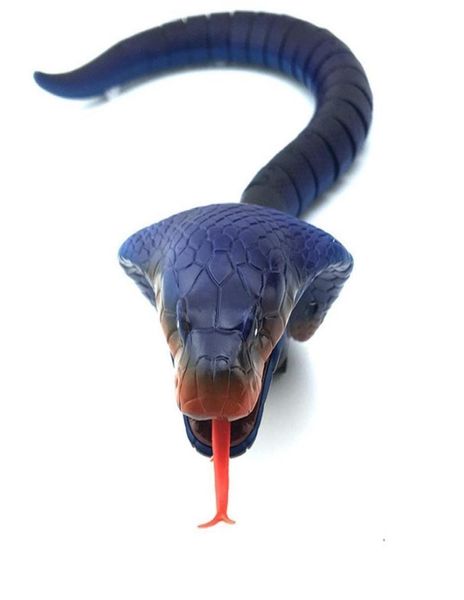 175 Zoll langes, wiederaufladbares, realistisches King Naja Cobra-Schlangenspielzeug mit Fernbedienung, Klapperschlangenspielzeug für Kinder zum Spielen und Tricks, Schwarz8864455