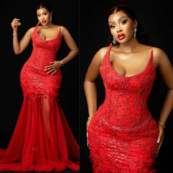 2024 Vestidos de baile vermelhos africanos para mulheres negras Plus Size Vestidos de noite Scoop Neck Mermaid Illusion Vestido elegante para ocasiões especiais Vestido de pérolas de renda frisada NL601