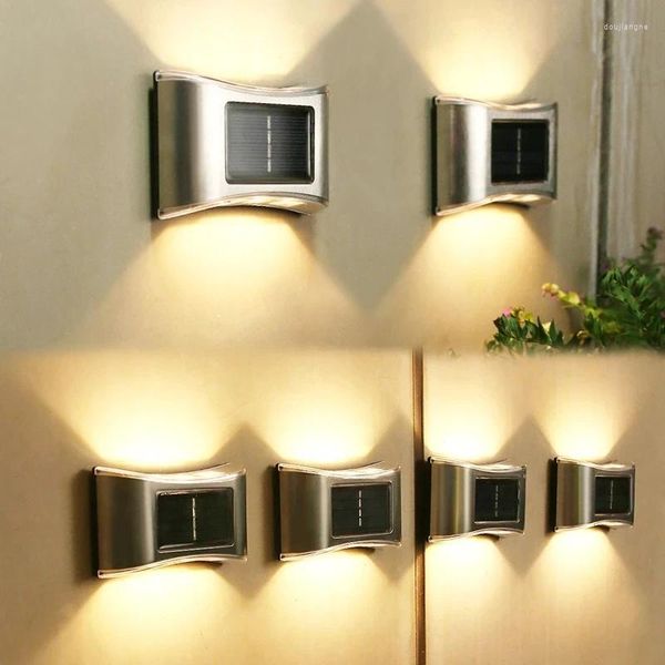 Lampada da parete a LED Solare per esterni IP65 Illuminazione impermeabile utilizzata per la recinzione del ponte Cortile Porta d'ingresso Paesaggio Vialetto Decorazione Ligh