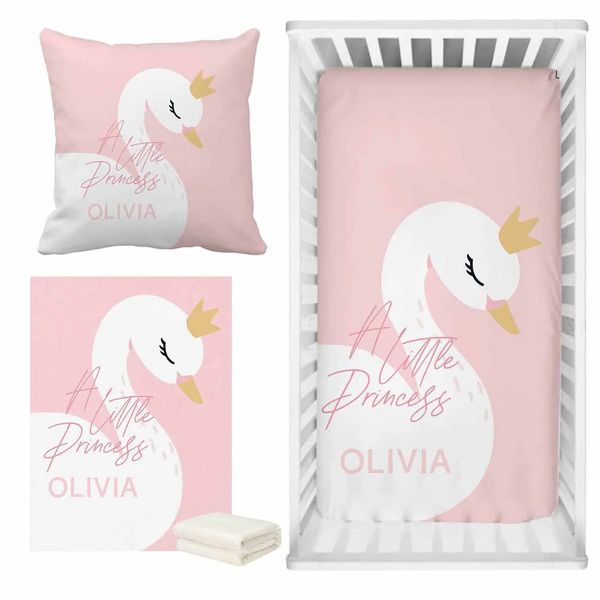 LVYZIHO Set di lenzuola per culla rosa carino cigno Nome personalizzato Set di biancheria da letto per culla per bambina Set di biancheria da letto regalo per baby shower 240229