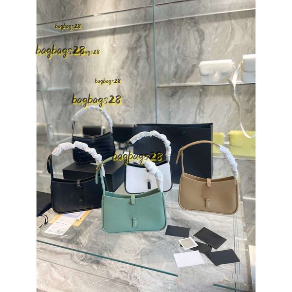 Borse da sera Borse firmate 2024 Borsa sotto le ascelle Stile elegante Borsa firmata con capacità sufficiente Borse di lusso Zaini tote Borse da donna a tracolla di lusso Borse