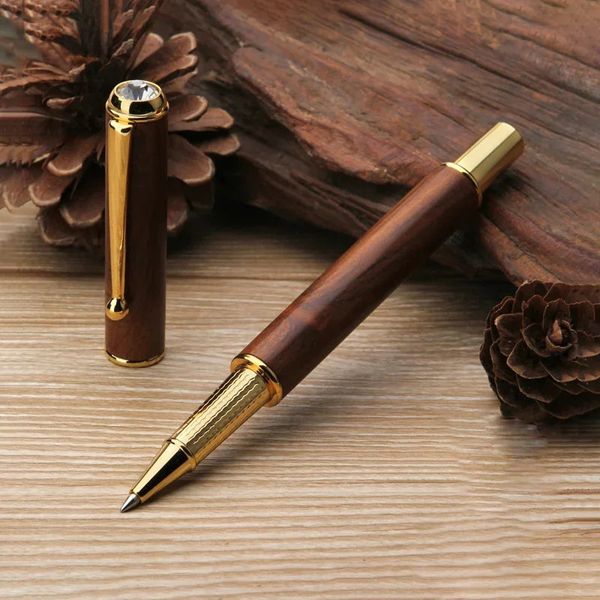 Materiale in legno massello di palissandro Firma Penne a sfera neutre 05mm Penna a sfera creativa Personalità Affari Strumenti di scrittura retrò 240229