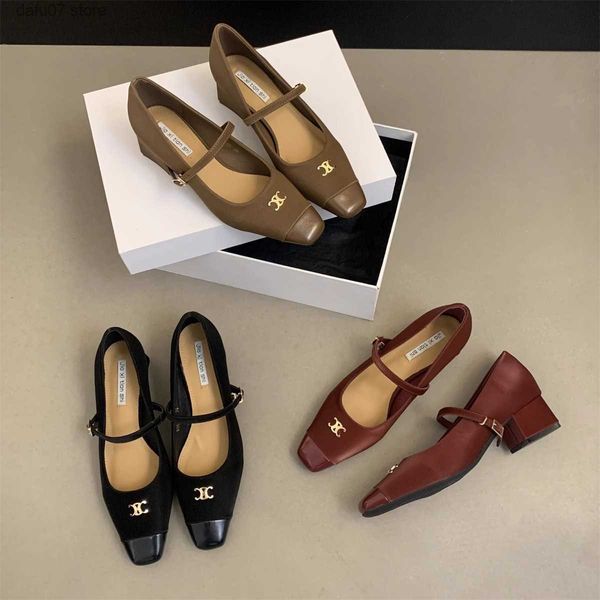 Модельные туфли, женские туфли во французском стиле, весна 2024, новая модная обувь с квадратной головкой и пряжкой в виде подковы на толстом каблуке, верхняя одеждаH2435
