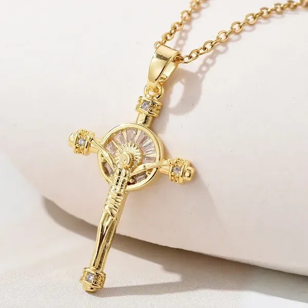 Colares de pingente luxuoso incrustado zircônia cruz colar cristão religioso vintage jóias presente de feriado para homens mulheres