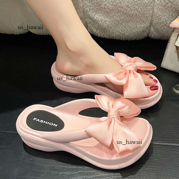 Infradito con zeppa rosa grande Bowknot per donna Estate 2023 Sandali con plateau con punta clip Donna Suola spessa Pantofole con scivolo da spiaggia antiscivolo