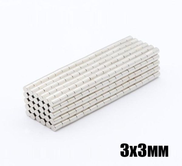 100 Stück N35 Rundmagnete 3x3mm Neodym Permanent NdFeB Starker, leistungsstarker magnetischer Mini-Kleinmagnet2972848