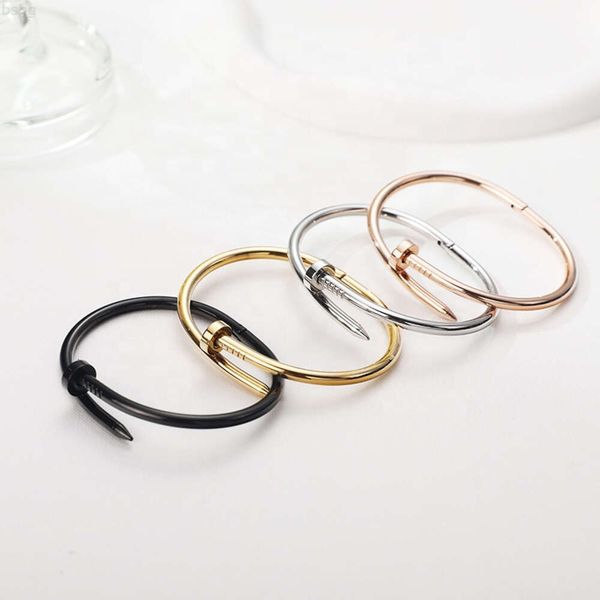 Bracciale oro personalizzato in leghe in lega di zinco Temperamento per unghie Temperamento in acciaio in acciaio oro bracciale di alta qualità