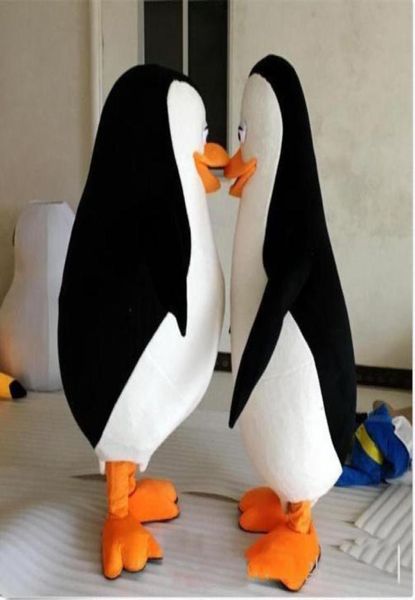 2018 Costumi di pinguino di alta qualità Vestito mascotte Vestito da festa di Natale Adulti Animali Madagascar Costumi pinguino Vestito mascotte Festa di Natale 7730004