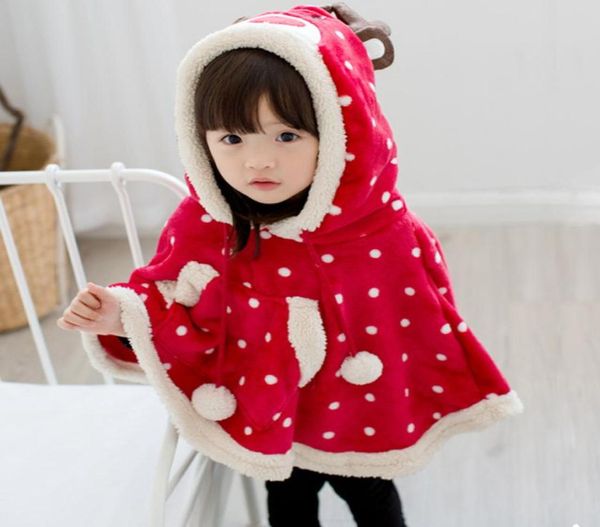 Bebek kız dış giyim Noel panbahar bahar kış festivali Noel kızlar kırmızı noktalar elk pelerin ceket3332201