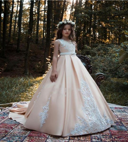 Einfache Blumenmädchenkleider für die Hochzeit mit Schleife, A-Linie, Schnürkorsett, Festzugskleider für Kleinkinder für Teenager und Kinder, formelles Kleid 6374908