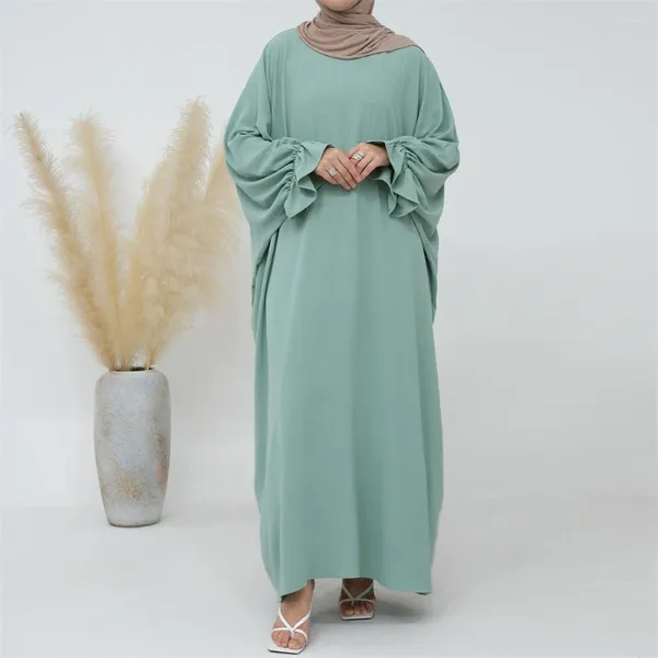 Ethnische Kleidung unter Abaya, inneres langes Slip-Kleid, einfarbig, ausgestellte Ärmelbündchen, Islam, muslimische Frau, lässig, Dubai, Turk, bescheiden, Hijab-Robe