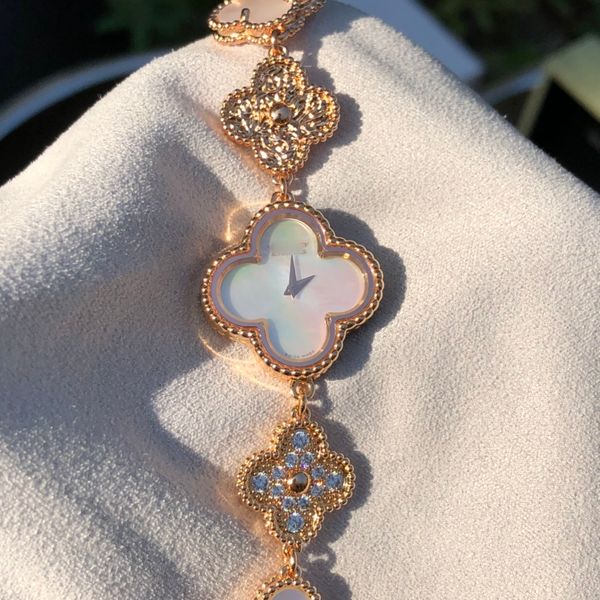 Relógio com pulseira Alhambra Feito em prata esterlina 5A Movimento de quartzo produzido por pulseira de relógio feminino 22,7 mm banhado a ouro 18K feito em concha de ágata natural 004