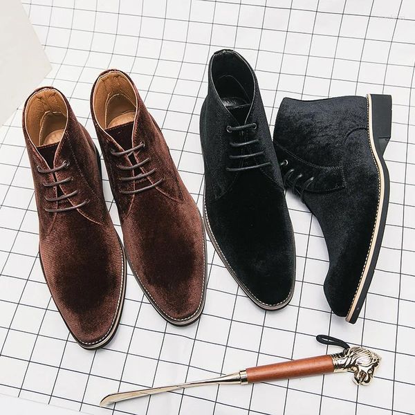 Scarpe eleganti da uomo alla moda con punta a punta stringate stivali antiscivolo resistenti all'usura smart casual da uomo in pelle originale