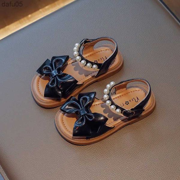 Sandalen alias 2023 Sommer Mädchen Sandalen Haken Schleife Fliege Damen Sandalen Offene spitze Perle Mode Weiche Sohle Casual Schuhe