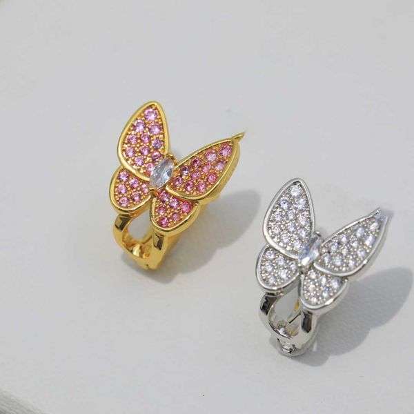 Designer-Ohrringe, goldene Schmetterlings-Ohrringe, Diamant-Vierblättriges Kleeblatt-Ohrringe für Damen, klassische Perlmutt-Ohr-verblassungsbeständige Schnalle, gehobener Schmuck