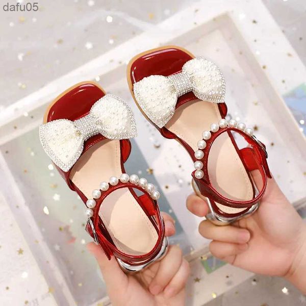 Sandálias sandalias meninas sandálias 2023 verão novas crianças princesa bonito bowtie sapatos strass salto alto pérola sandálias de praia