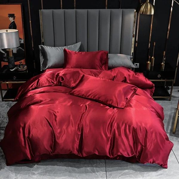 Europa rotes Tröster-Bettwäsche-Set, Luxusbett, schwarzes Queen-King-Size-Bett, Bettbezug, rote Steppdecke 240226