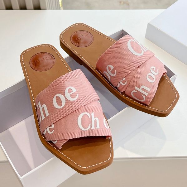 2024 Luxus Sandalen Holzblatt Flachrutschen Designer -Leinwand Pantoffeln Frauenbrief Sandale Slipper Schuhe Lässiger dickes Boden Netto Red Summer Flip Flops Frauen OO789