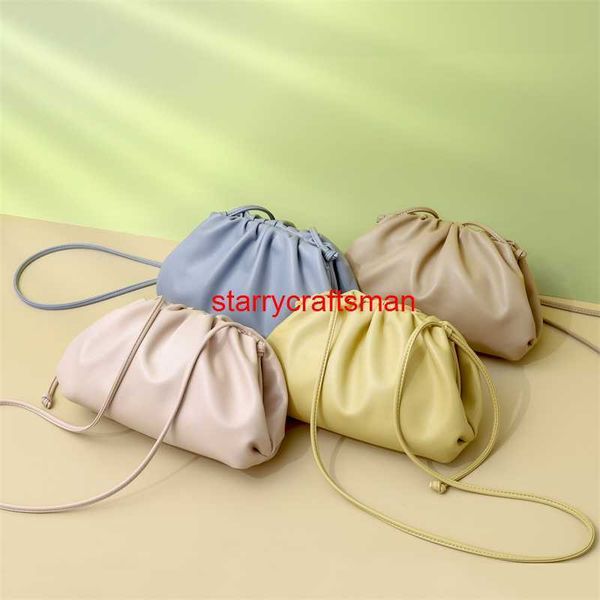 Bolsas de couro Cluth Botteg Veneta Bolsa Bolsa Pequeno Grupo Bolsa Feminina Bolsa Crossbody Bolsa Nuvem 2024 Nova Bolsa Bolsa De Axilas Bolsa Bolsa Dumpling Baghave Logo HBXI