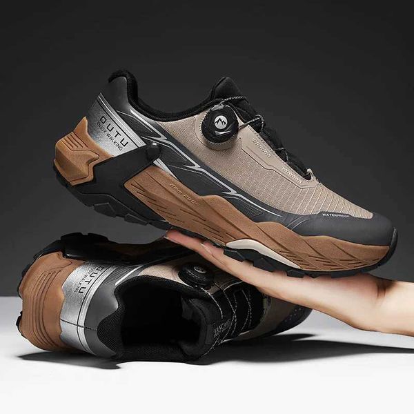 Sapatos ao ar livre sandálias novos sapatos de caminhada para homens montanha tênis à prova dwaterproof água acampamento trekking botas escalada esporte anti deslizamento homem sapatos táticos yq240301