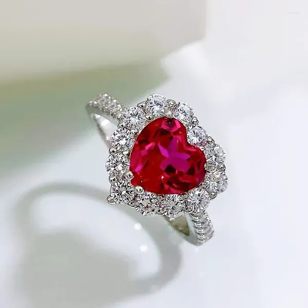 Cluster Anéis Primavera Qiaoer 925 Prata Esterlina 8/8mm Ruby Coração Alto Carbono Diamante para Mulheres Casamento Fine Jewelry Presentes