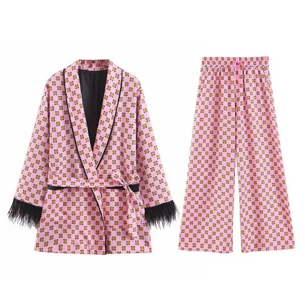 Ternos 2023 Geométrico Penas Feather Kimono Casaco com Sashes Fashion Ladies Wide Leg Pants Pijamas Suits Pink Duas peças Conjunto de duas peças