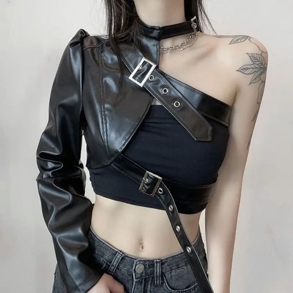 Giubbotti QWEEK Giacca in pelle nera gotica Punk Techwear Crop Top Sexy Streetwear Una spalla Autunno 2023 Moda Abbigliamento donna Gyaru