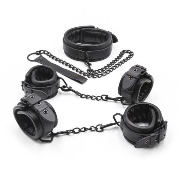 SM Gerçek Deri Ayarlanabilir Kelepçeler Kısıtlamalar Ayak Bileği Kuff BDSM Yataklar Bonaj Set Set Yetişkin Oyunu Çift Kadın Legcuffs Y2008156164