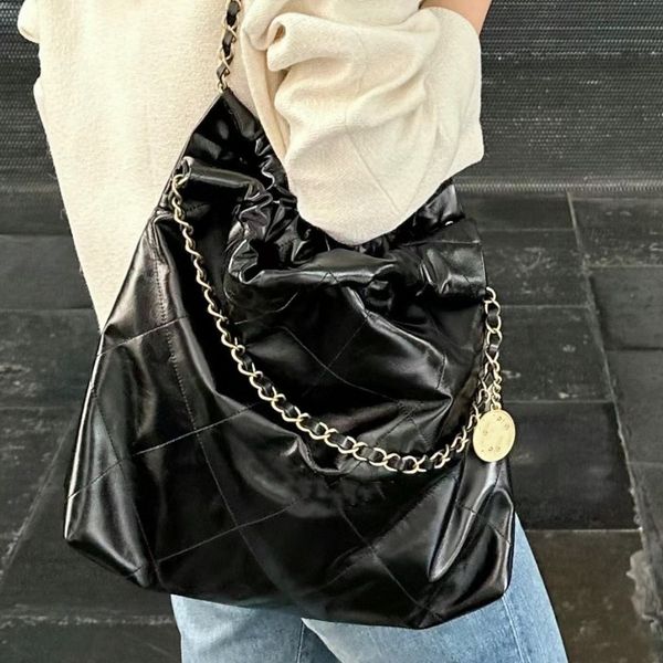 Klassische Umhängetasche mit Kette für Damen, Kanaltaschen, 22 Umhängetaschen, gesteppte Tasche, schwarze Damen-Einkaufstasche, modische Damentasche, Micro-Leder, große Umhängetasche, Designer-Tasche