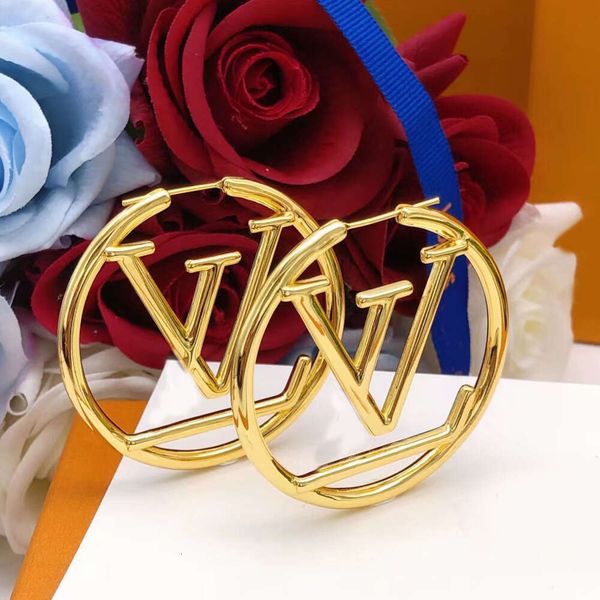 18K Gold 5 cm große HOOP-Ohrringe, modische, exquisite Designer-Ohrringe für Damen, klassischer Schmuck mit originellem Top 2024