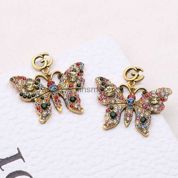 Orecchini a bottone di marca di lusso Designer Lettera Ear Stud Orecchini a farfalla di cristallo placcato oro 18 carati per le donne Accessori per gioielli per feste di nozze 240306