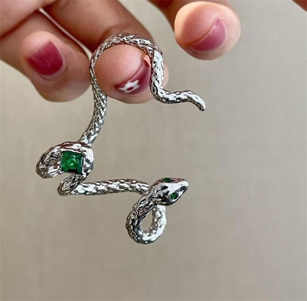 Polsino dell'orecchio personalità clip a forma di serpente placcato argento per anello da donna senza piercing regalo di gioielli di tendenza con fascino zircone lucido 2211074017335