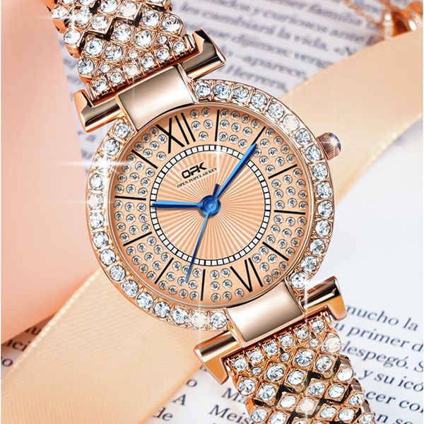 Relógio elegante de venda quente, relógio de quartzo incrustado com diamantes, presente simples e moderno do fabricante de relógios femininos