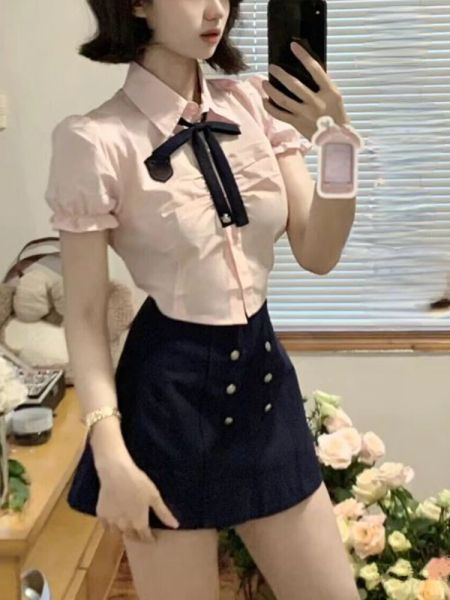 Anzüge 2023 Sommer Bogenrosa Bluse + reine Farbröcke Frauen Französisch Kurzarm Elegante 2 -teilige Kleiderset Koreanische Mode -Outfits