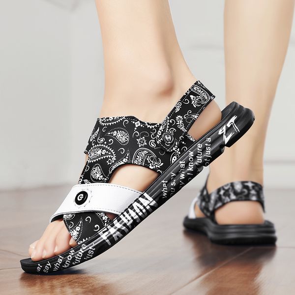 Großhandel Batch Neue Sandalen Hausschuhe Mode Schwarz Weiß Echtes Leder Material Sommer Mode Flache Schuhe mit Box