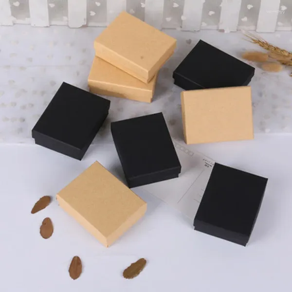 Sacchetti per gioielli 50 pezzi Nero Bianco Marrone Carta Kraft Confezione regalo Cartone di lusso 7x9x3 cm Bracciali Orecchini Anelli Collane Scatole per imballaggio