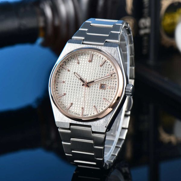 TISS Hot Brand Uomo Alta qualità 40 MM Quarzo Giorno Calendario Data Orologi Vetro zaffiro Orologio da donna Designer 1853 Orologio