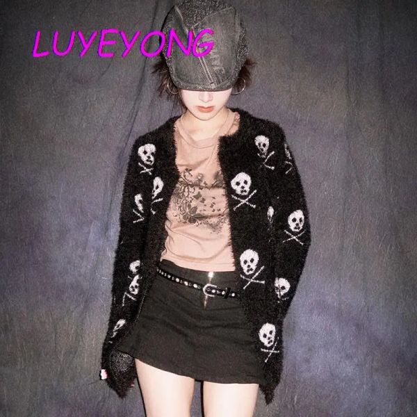 Cardigan Autunno Punto Aperto Top coreano Lady Skull Dark Goth Street Maglioni lavorati a maglia a maniche lunghe Maglione cardigan da donna gotico bianco nero