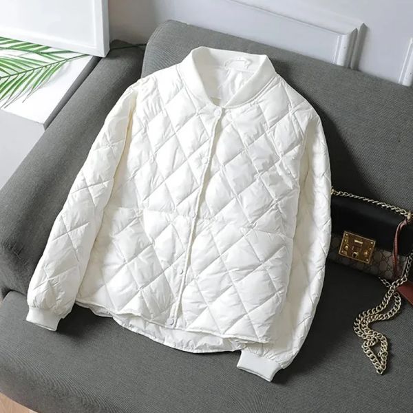 Пальто Повседневная Сверхлегкая тонкая короткая зимняя куртка-пуховик Корейская мода Ромбическая парка Пальто Женская уличная одежда Белая куртка-бомбер Верхняя одежда